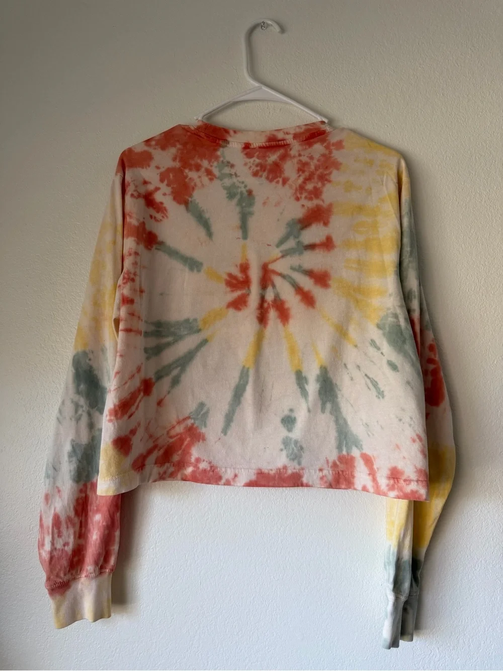 NWOT Wrangler Sunset Crop T-Shirt - Picture 3 of 3